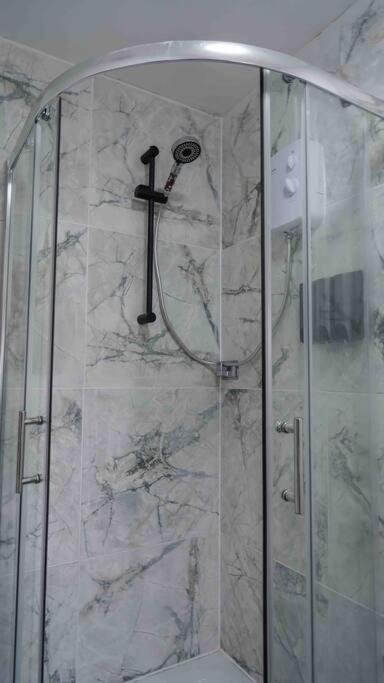 Stunning Two Bed City Centre Apartment Leeds  Buitenkant foto